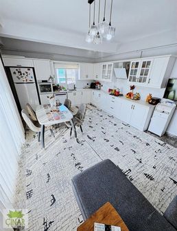 Çınar Emlak'tan Mithatpaşa Mh Satılık 4+1 Daire Full + Full