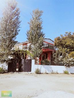 Milas Bafa Mahallesinde Toplam Alanı 742 M2 Olan Bina Ve Arsası