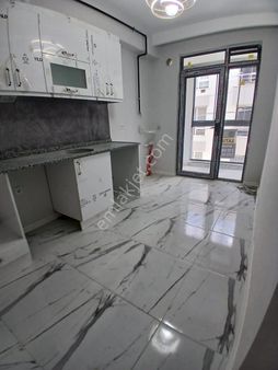 Çamlıca Mahallesinde Satılık 2+0 Daire