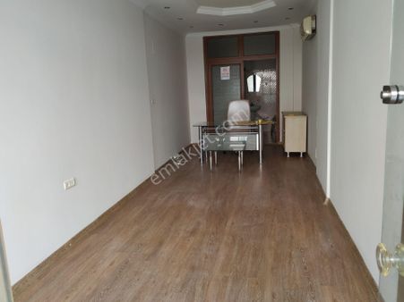 Atıfbey Mahallesi Pazaryeri Yakını Kiralık 30 M2 İşyeri