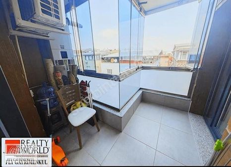 Merkezefendi Mahallesinde Satılık 3+1 Daire