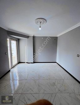 Ed-22 Desticiler'den 71 Evlerde Ebeveyn Banyolu Satılık Daire