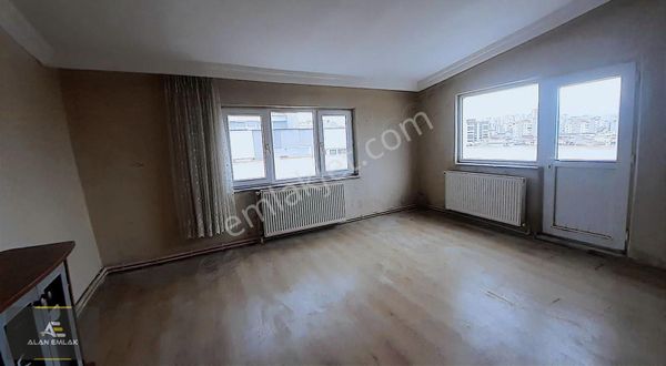 Alan Emlak;ömürevleri-türkiş Arası Tramvaya Ceph.kiralık Dubleks