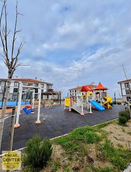 Emlak Center'dan Sancaklıbozköy Mah Satılık 2+1 Ara Kat Daire