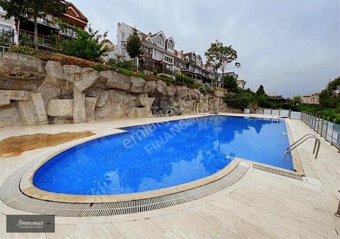 Finansman'dan..havuzlu..bahçeli..şömineli..3 Mutfaklı Villa