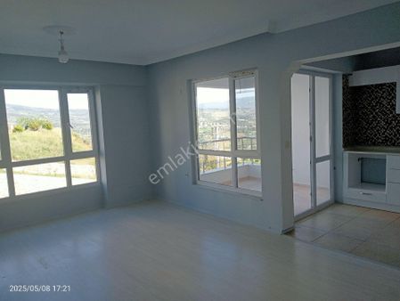 Statyum Manzaralı 2+1 Daire Kuşadası