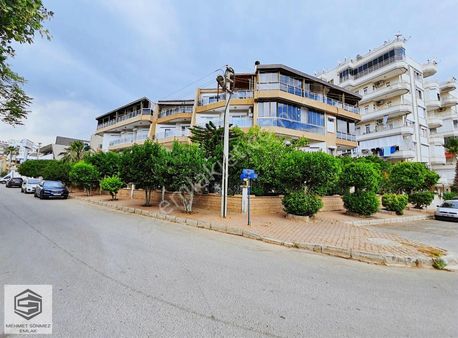 Acil Muratpaşa Lara Güzeloba'da Denize Yakın 5+1 Bahçe Dubleks