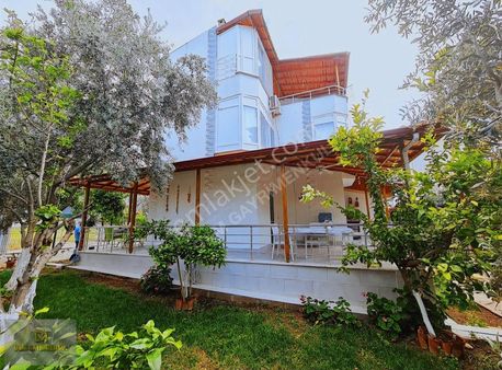 Akbük'te 3+1 Bitişik Nizam Villa Site İçi Denize 600 Metre