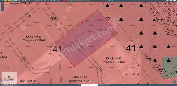 Arnavutköy Dursunköy'de Yola Cepheli Yatırımlık Satılık Tarla