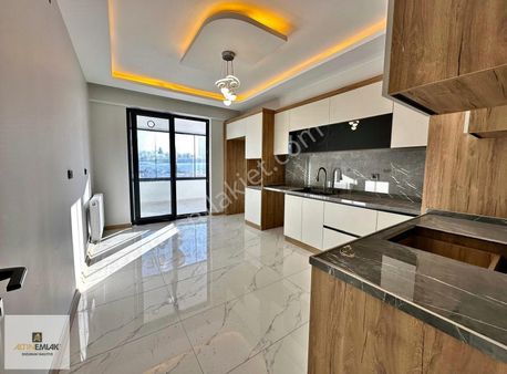 Altın Emlak'tan Yıldızkent'te 4+1 Satılık Lüks Arakat Daire