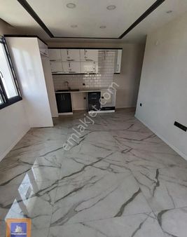 Sahile 250m Mesafede Sıfır 2+1 Daire Kısmi Deniz Manzaralı