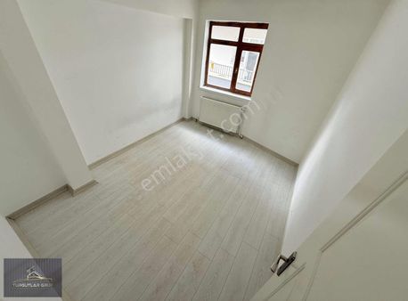 Turgutlar'dan Fırsat 3+1 Arakat Merkezi Konum Kaçmaz.!