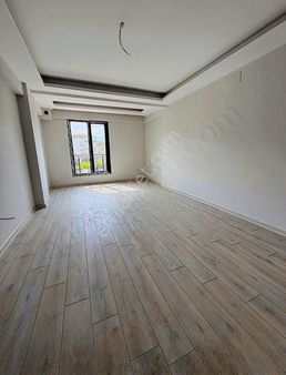 Yorulmaz Gayrimenkulden Hürriyet Mahallesinde 3+1