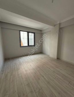 Yorulmaz Gayrimenkulden Hürriyet Mahalesinde 2+1 Daire