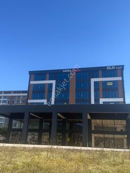 Petroller Yanında Oto Galeri - Mobilya Mağazasına Müsait İş Yeri