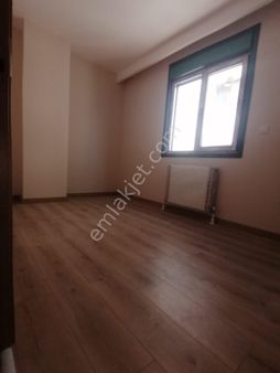 İçerenköyde Telekomda Sıfır 3+1 Daire