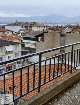 Gölcük Merkezde Satılık Daire