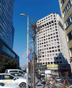 Şişli Trump Towers Karşısı Faal Düz Giriş Devren Kuaför