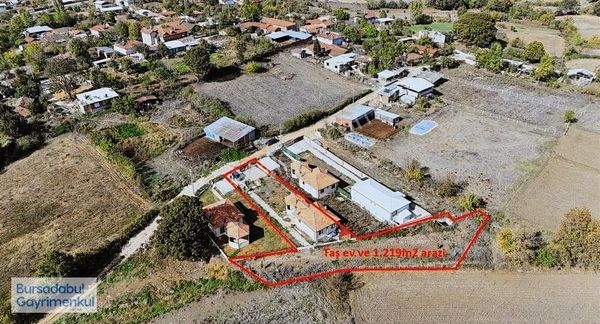 Bursadabul Muradiye Sarnıç Mah. 1,219m2 Arazi İçinde Taş Ev