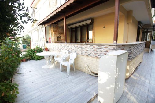 Akçayda Denize 100 Adım Isı Pompalı Ayrı Mutfaklı 2 Banyolu 3+1 Müstakil Villa