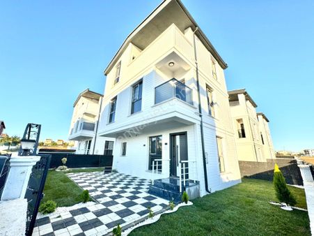 💎 Özen Grup'tan 💎 Tam Müstakil Villa Arayanlara Özel Şahane Bir Villa 💥