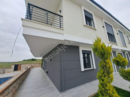 Didim Hisar Mahallesinde Deniz Manzaralı 3+1 Satılık Villa