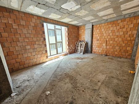 Üç Kardeşler'den İsmetpaşa Mah 2+1 100m² Satlık Orta Kat Daire