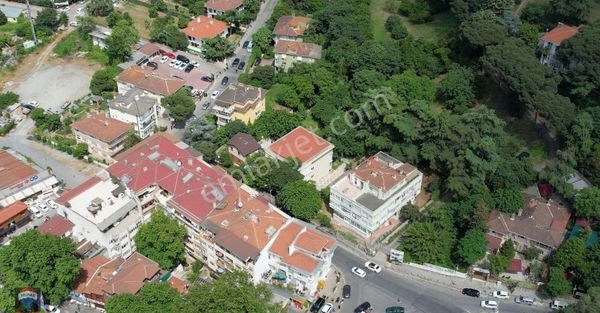 Çengelköy' De Emsalsiz, 1200 M2 Arsa İçinde 5 Katlı Ticari Bina