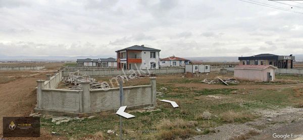 Kemerhisar Çayır Mah 30 Mt Bulvara Cepheli Ticari + Konut İmarlı