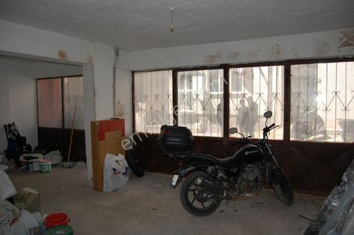 Feyzullah'tan 17 Eylül Mahallesi'nde,merkezde Satılık 45 M² Depo