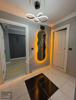 Rüya Gayrimenkul'den Satılık Kapalı Mutfak Balkonlu Yüksek Giriş