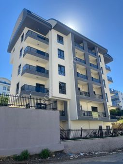 Avsallar Merkez’de Deniz Ve Doğa Manzaralı 1+1 Satılık Daire!