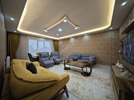 Feridunçelik'te Full+full Yapılı Asansörlü 3+1 Katta Satılık Daire !!