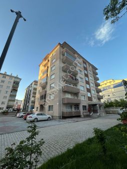 Van İpekyolu İlçesi Hatuniye Mah. Çok Uygun Satılık 4+1 Daire