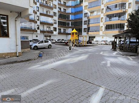 Fetih Cad. Üzerinde Satılık 3+1 Daire