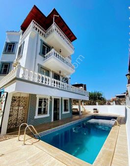 Kuşadası Kadınlar Denizi Satılık Villa