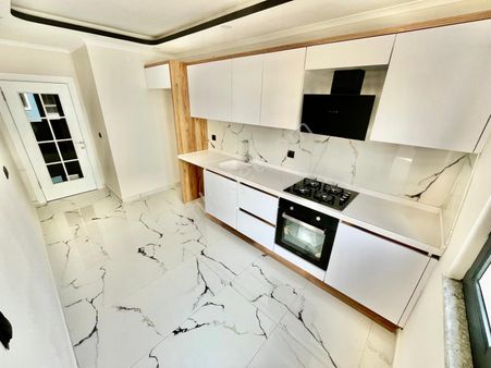 Gümüşden Akçayda Ayrı Mutfaklı Ara Kat Ebeveyn Banyolu 2+1 Daire