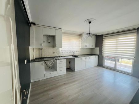 Denizli Şemikler’de 115m2 2+1 Asansörlü Son Kat Satılık Fırsat Daire