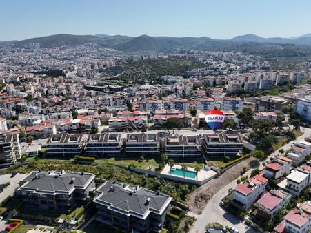 Denız Manzaralı, Bahçe Dubleks 3+1 Satılık Daıre