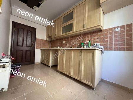 Fiyat Düşürdük Aşagı Eğlencede Salona Tek Oda Acılır Giriş Kat Ön Cephe