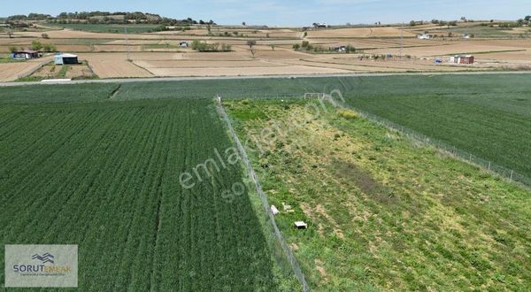 Sahil Yolu Üzerinde Denize Ve Köye Yakın Konumda 1.656 M2 Parsel