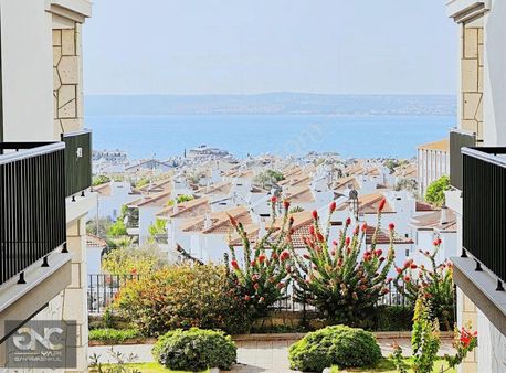 Akbük Merkezde Geniş Kullanım Alanlı 3+1 Dublex