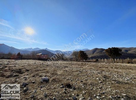 Selçuk Emlak'tan Fenese Yaylası'nda Harika Konumda Satılık Arsa
