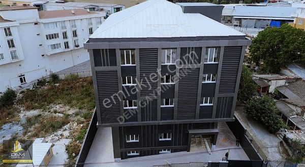Arnavutköy Ömerlide Ana Caddede 4000m² Kapalı Alan Depo-fabrika