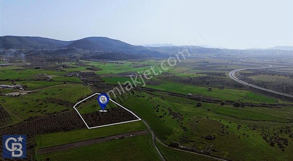 Aliağa Güzelhisar Elbirdi Mevkiinde 8.749 M² Satılık Tarla
