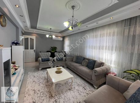 Garipoğulları Gayrimenkul'den Baran Sitesinde 3+1 Kapalı Mutfak