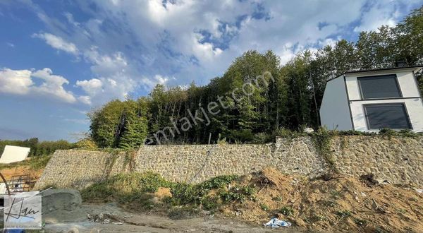 Başiskele'de Deniz Ve Doğa Manzaralı Satılık Villa Arazisi.
