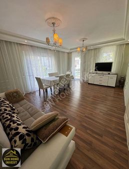 Salı Pazarına 50m Katta 3+1 Ayrı Mutfaklı