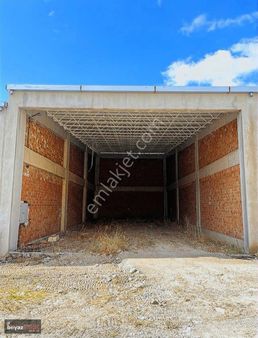 Zanaatkarlar Sıtesınde Dükkan