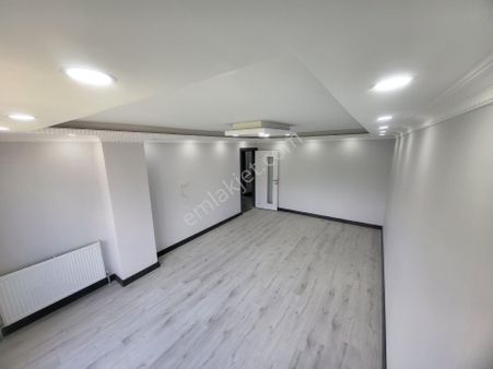 Arnavutköy Taşoluk'ta Satılık Ara Kat Daire 2+1